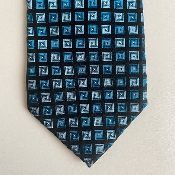 Donald J Trump Signature Collection‎ Silk Tie Blue Geometric Gold Bar 60”x3.5” - Picture 1 of 8